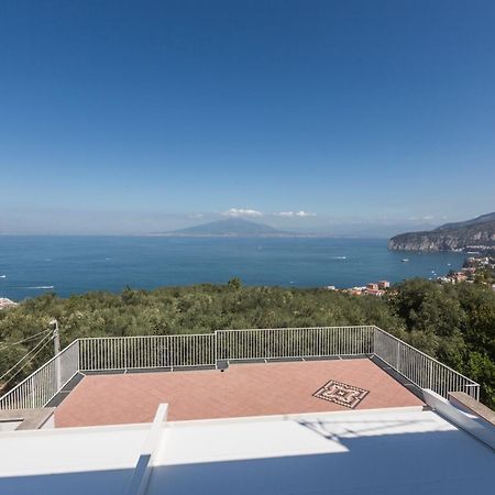 La Terrazza Sul Golfo Sorrento Exterior foto