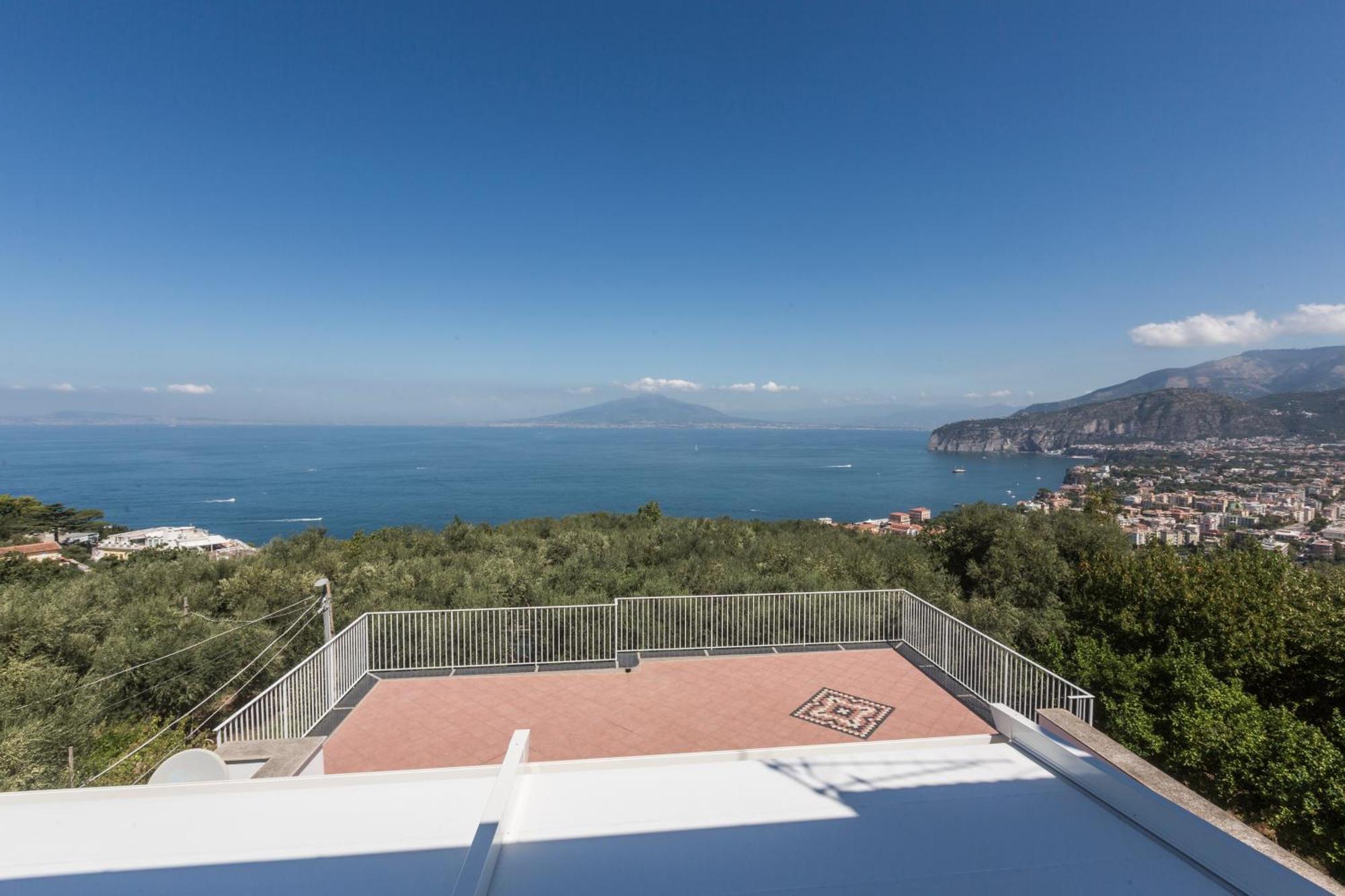 La Terrazza Sul Golfo Sorrento Exterior foto